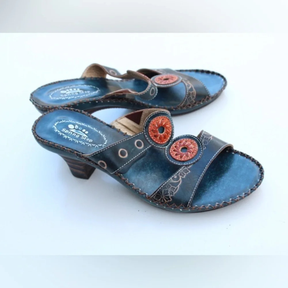 Spring Step sandals - Picture 1 of 12
